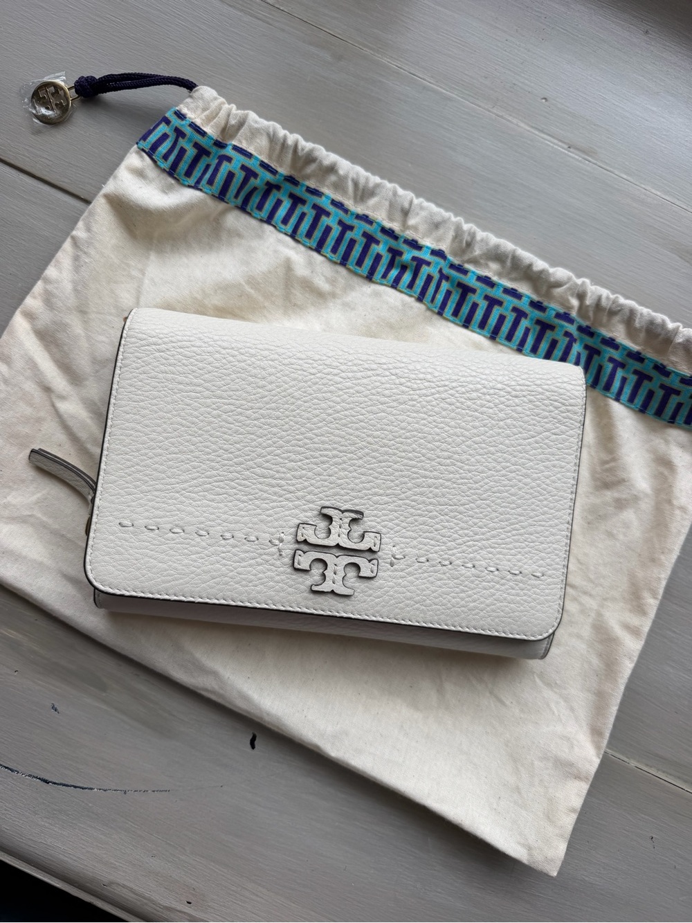 Tory Burch McGraw Flat Wallet Cross-Body in New Ivory